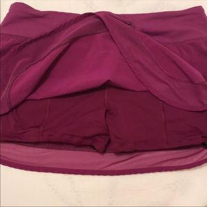 Lululemon Hotty Hot skirt